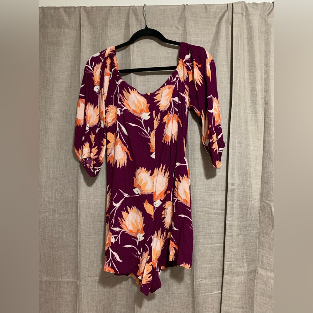 Fighting Eel | Ava Sky Romper Lyla in Plum Protea Size Small